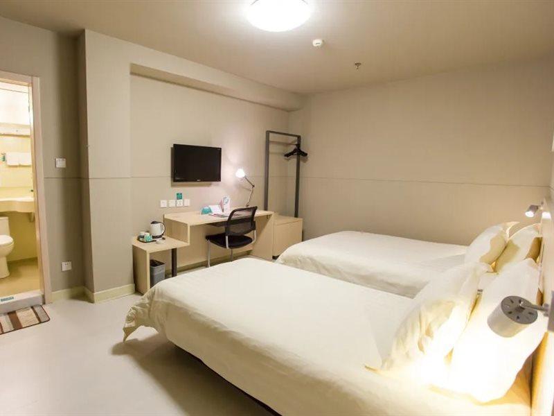 Jinjiang Inn Nanchang Bayi Square Yongshu Road מראה חיצוני תמונה