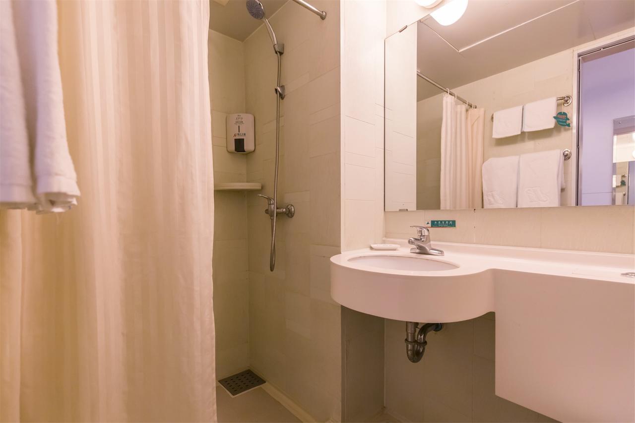 Jinjiang Inn Nanchang Bayi Square Yongshu Road מראה חיצוני תמונה